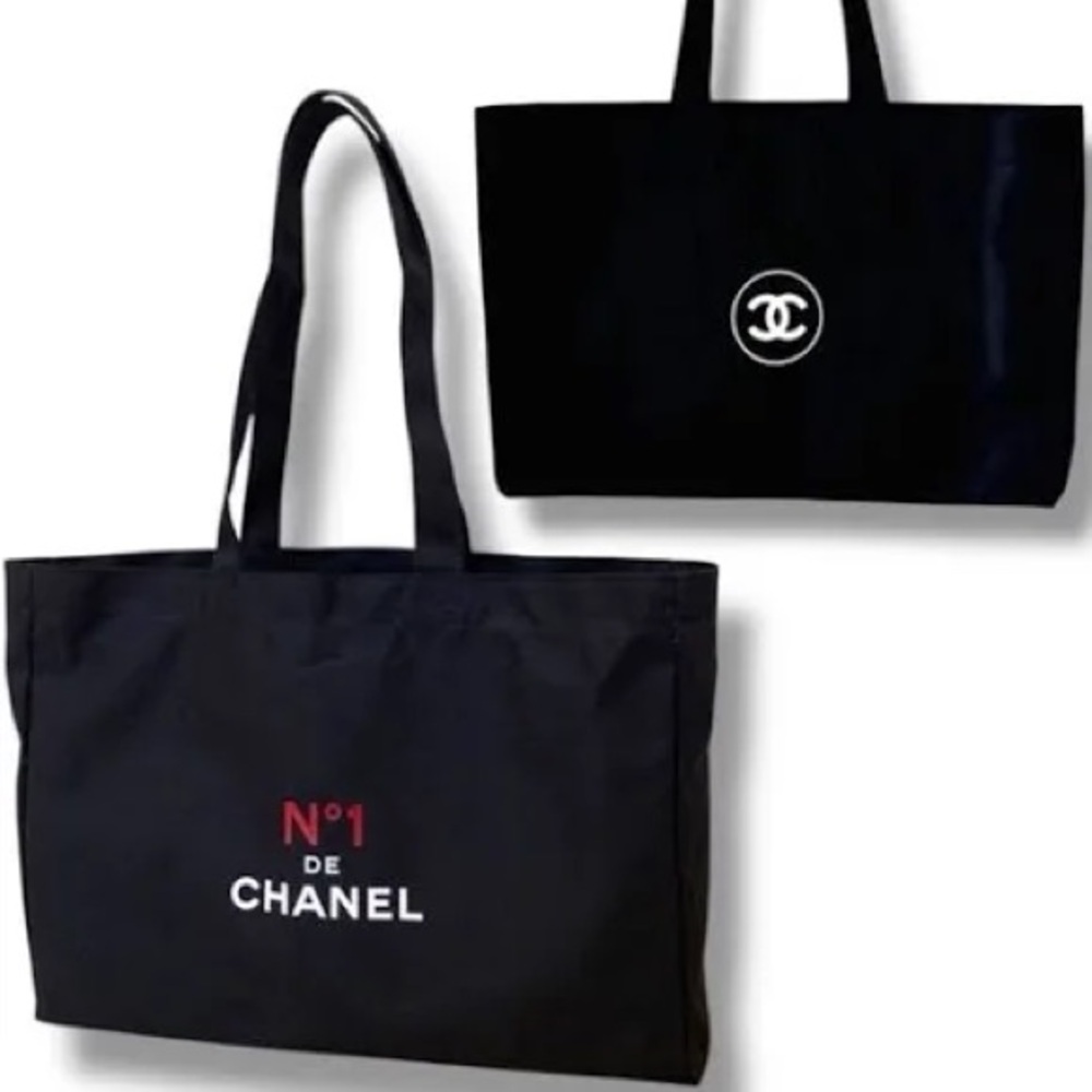 Chanel Canvas Black Tote Bag 💼